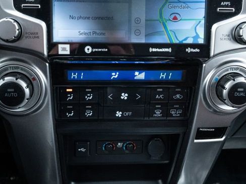 Used 2021 Toyota 4Runner Limited image 32