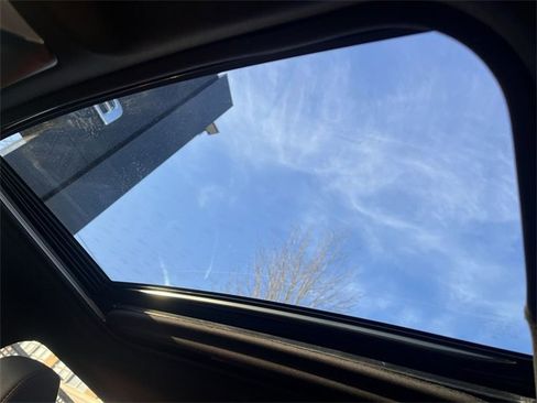 Used 2024 Toyota RAV4 SE w/ Weather & Moonroof Package image 21