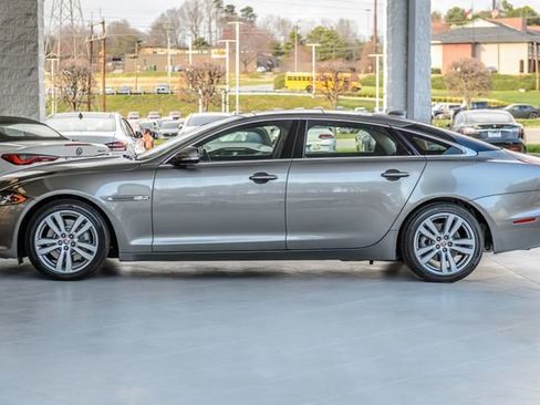 Used 2017 Jaguar XJ L Portfolio image 59