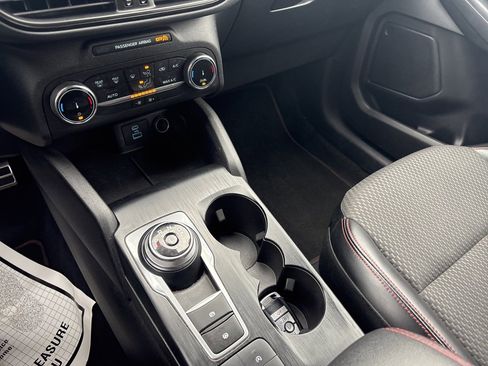 Used 2023 Ford Escape ST-Line image 30