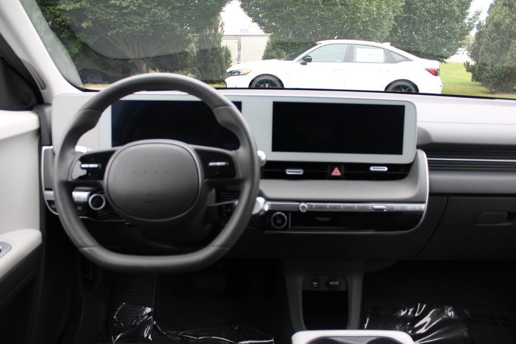 Used 2024 Hyundai Ioniq 5 SEL AWD/4WD image 16