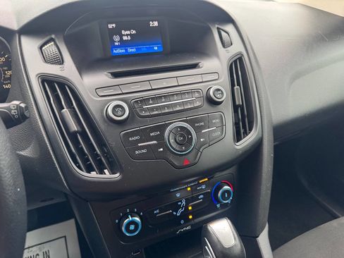 Used 2015 Ford Focus SE image 13
