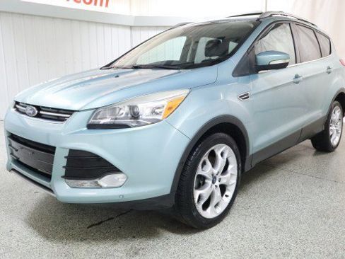 Used 2013 Ford Escape Titanium w/ Parking Technology Pkg image 2