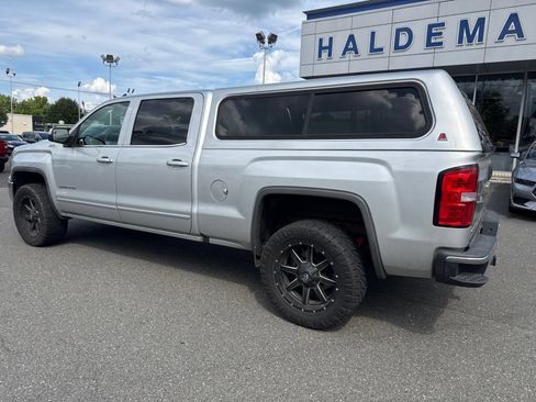 Used 2018 GMC Sierra 1500 SLE w/ SLE Value Package AWD/4WD image 2
