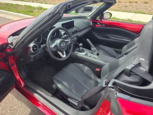 Used 2025 MAZDA MX-5 Miata Grand Touring w/ Weather Package image 20