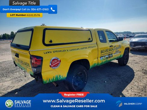 Used 2016 Toyota Tacoma SR5 AWD/4WD image 4