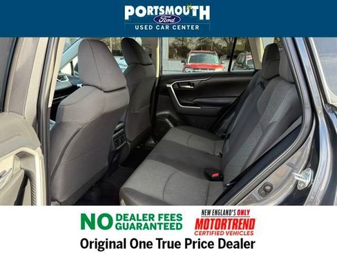 Used 2023 Toyota RAV4 XLE image 5