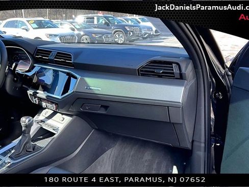 Used 2025 Audi Q3 2.0T Premium w/ Convenience Package image 14