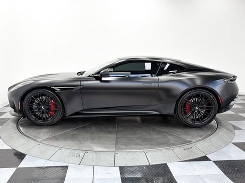 Used 2025 Aston Martin DB12 Coupe RWD image 6