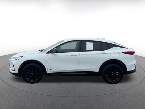 Used 2025 Buick Envista Sport Touring image 10