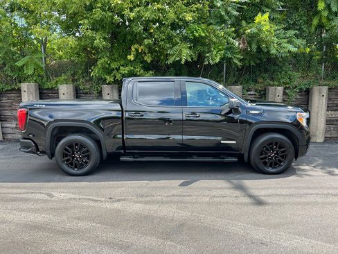 Used 2021 GMC Sierra 1500 Elevation w/ LPO, Elevation Black Package image 8