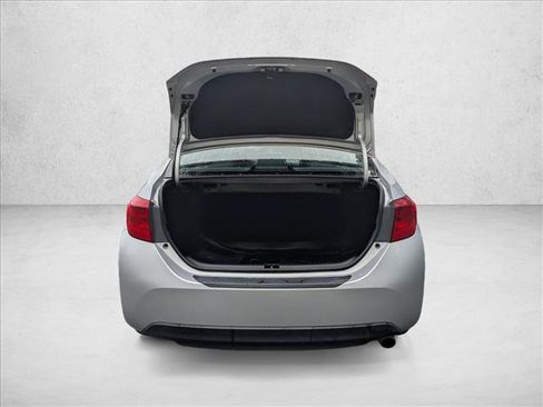 Used 2017 Toyota Corolla SE image 23