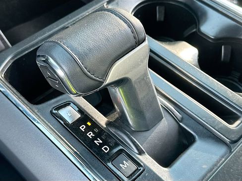 Used 2024 Ford F150 Lariat image 17