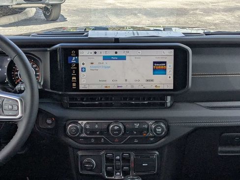 New 2026 Jeep Wrangler Unlimited Sahara AWD/4WD image 18