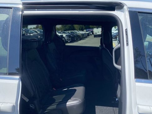 New 2026 Chrysler Voyager LX image 30