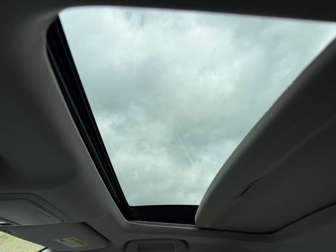 Certified 2019 Honda Accord Touring image 11