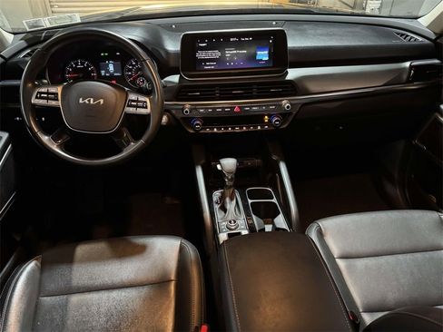 Used 2022 Kia Telluride LX image 13
