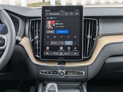 New 2026 Volvo XC60 T8 Ultra w/ Protection Package Premier AWD/4WD image 22