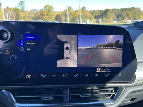 New 2026 Chevrolet Equinox EV LT image 7