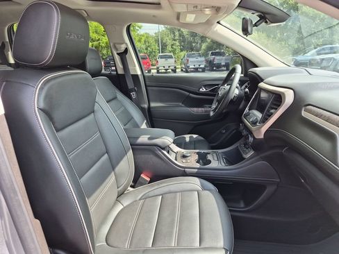 Used 2023 GMC Acadia Denali w/ Denali Ultimate Package FWD image 41