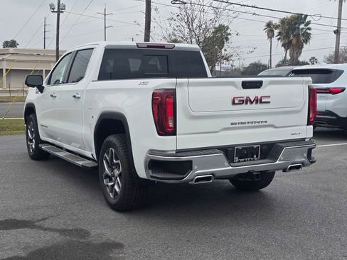 New 2026 GMC Sierra 1500 SLT image 7