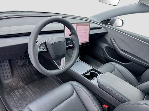 Used 2025 Tesla Model 3 Long Range RWD image 7