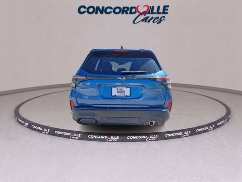 Certified 2025 Subaru Forester Touring AWD/4WD image 6