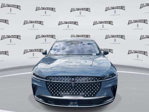New 2026 Lincoln Nautilus Premier image 8