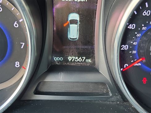 Used 2014 Hyundai Santa Fe Limited w/ Ultimate Package 07 image 29