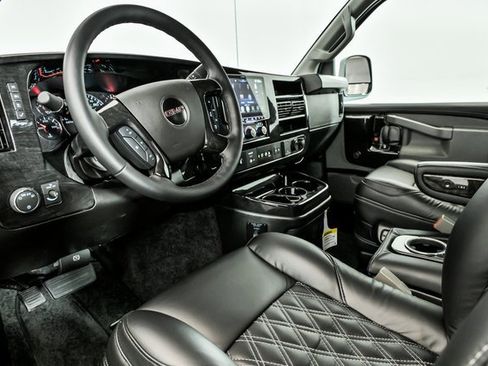 New 2025 GMC Savana 2500 Extended image 11