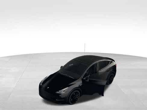 Used 2022 Tesla Model Y Performance image 11