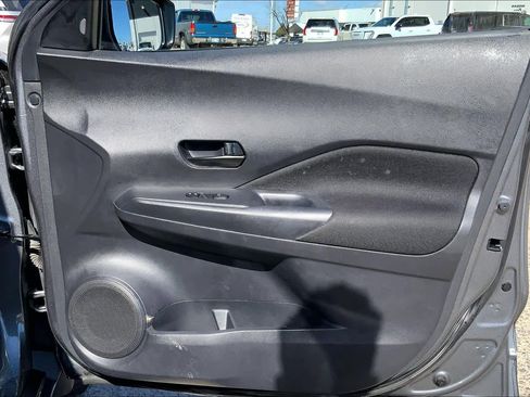 Used 2022 Nissan Kicks S image 23