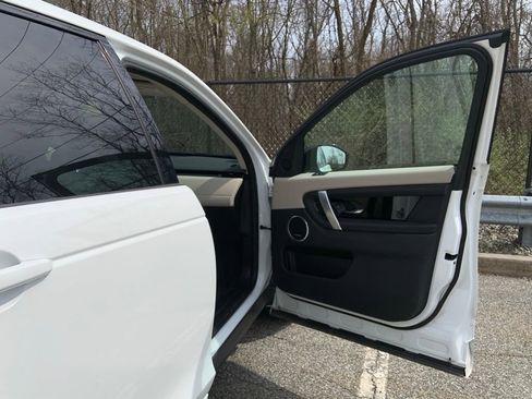 Certified 2024 Land Rover Discovery Sport S image 17