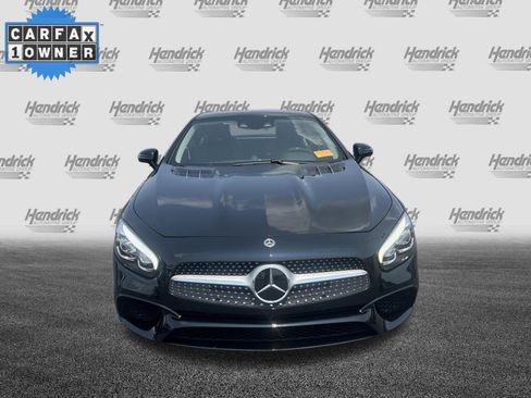 Used 2018 Mercedes-Benz SL 550 image 3