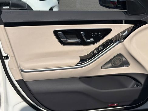 Certified 2022 Mercedes-Benz S 500 4MATIC image 47