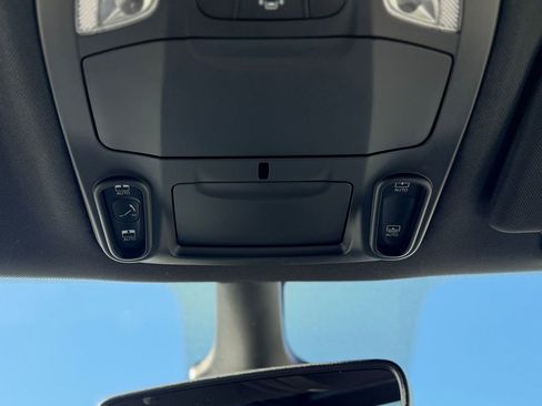 New 2026 Chrysler Pacifica Select image 29