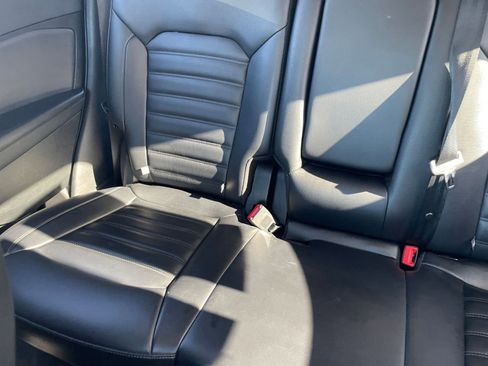 Used 2022 Ford Edge SEL image 39