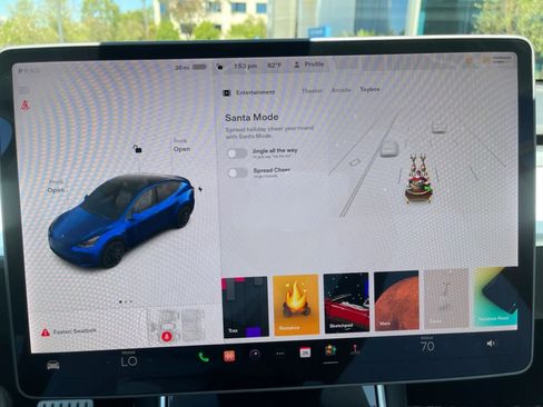 Used 2023 Tesla Model Y Performance AWD/4WD image 21