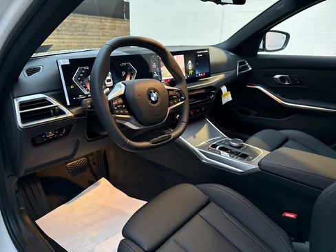 Used 2026 BMW 330i xDrive Sedan w/ Convenience Package AWD/4WD image 9