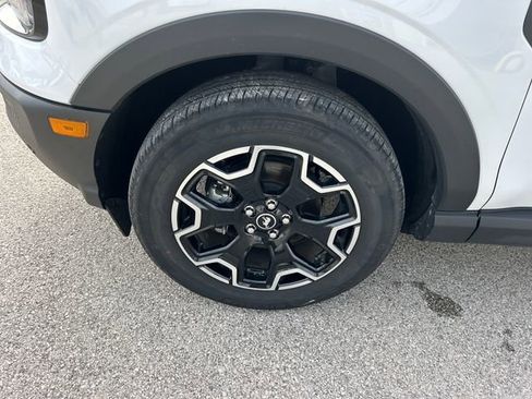 Used 2025 Ford Bronco Sport Outer Banks w/ Outer Banks Tech Package+ image 48