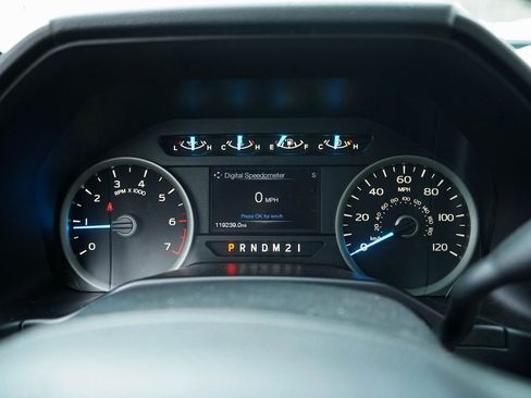 Used 2016 Ford F150 XLT w/ Equipment Group 302A Luxury image 5