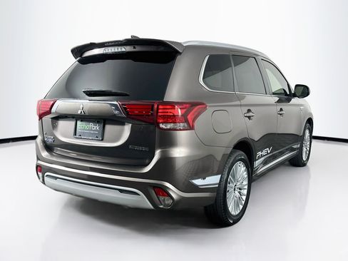 Used 2019 Mitsubishi Outlander GT AWD/4WD image 9