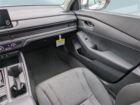 Certified 2025 Honda Accord LX image 16