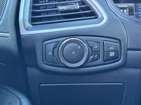 Used 2024 Ford Edge ST-Line w/ Class II Trailer Tow Package image 23