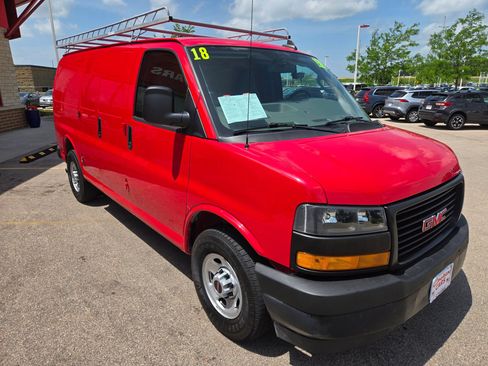 Used 2018 GMC Savana 3500 w/ Driver Convenience Package RWD image 3