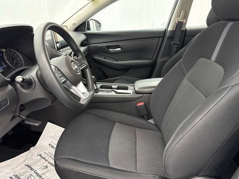 Used 2024 Nissan Sentra SV FWD image 18