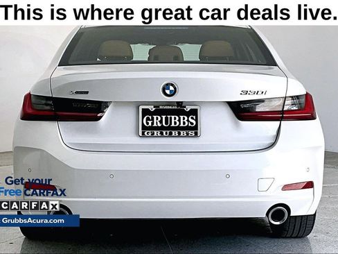 Used 2025 BMW 330i xDrive Sedan w/ Convenience Package AWD/4WD image 4