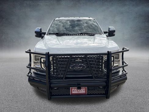 Used 2020 Ford F350 Platinum w/ FX4 Off-Road Package image 9