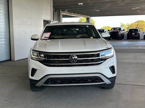 Used 2022 Volkswagen Atlas Cross Sport SE w/ Black Wheel Package image 2