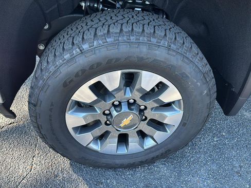 New 2026 Chevrolet Silverado 2500 LT image 23